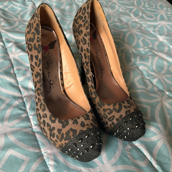 Cheetah high heels, size 6 - Picture 3 of 5